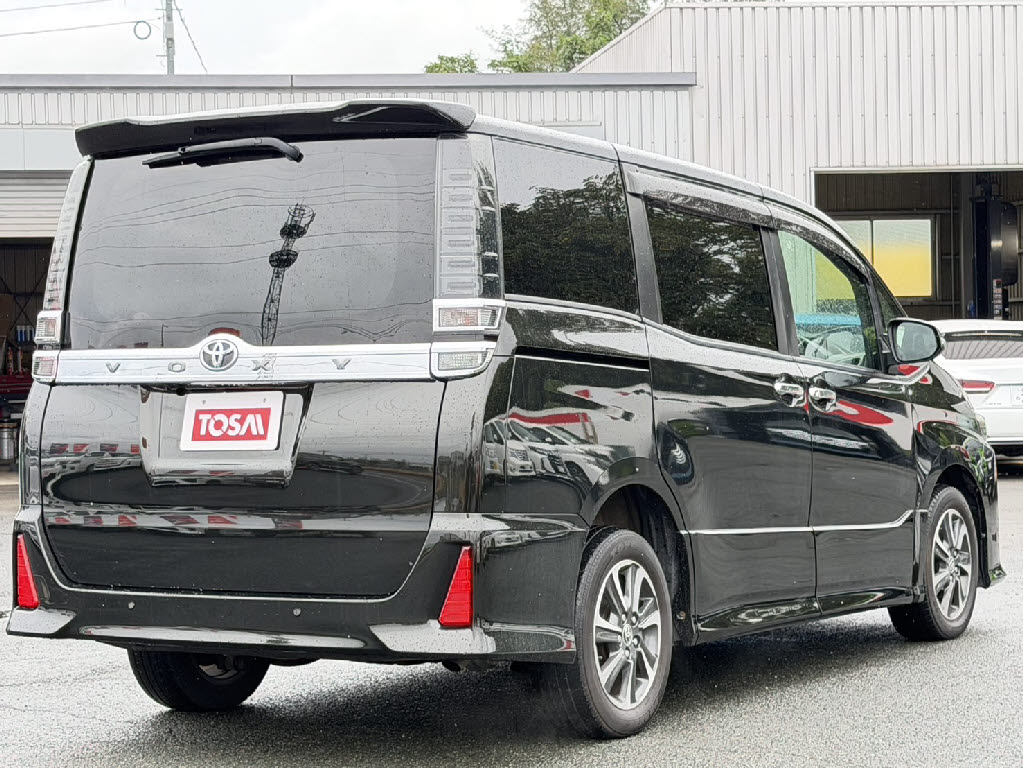 トヨタ ヴォクシー ZS 煌2