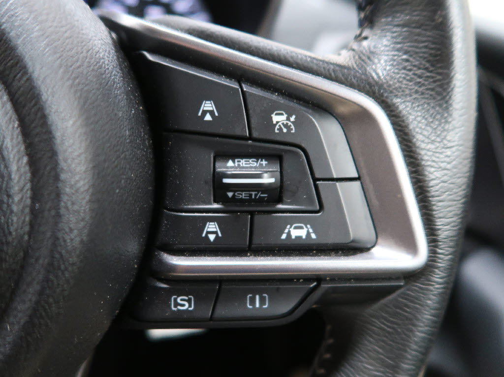 スバル インプレッサ 2.0I-Sアイサイト 4WD