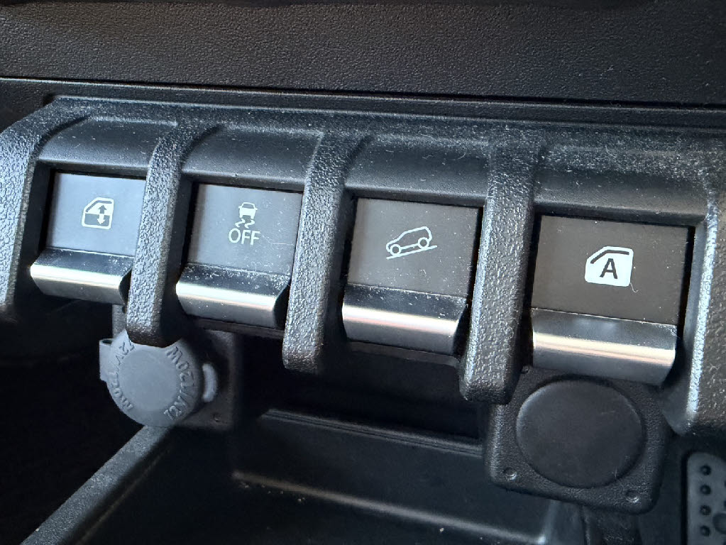 スズキ ジムニーＷ XC 4WD