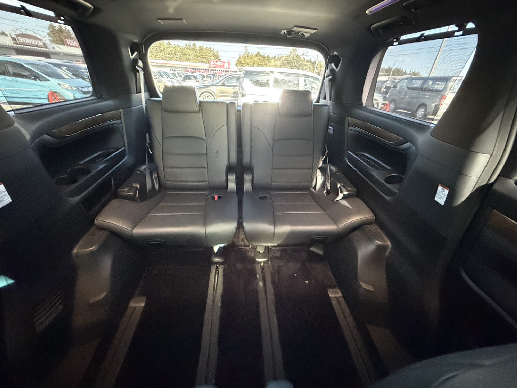 トヨタ アルファード ｴｸﾞｾﾞｸﾃｨﾌﾞﾗｳﾝｼﾞ 4WD