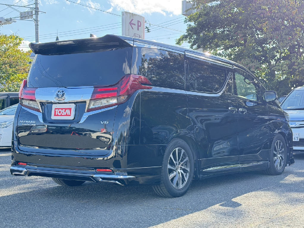 トヨタ アルファード ｴｸﾞｾﾞｸﾃｨﾌﾞﾗｳﾝｼﾞ 4WD