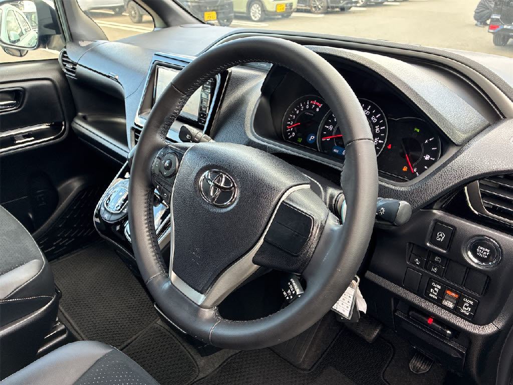 トヨタ ヴォクシー ZSｷﾗﾒｷⅢ 4WD