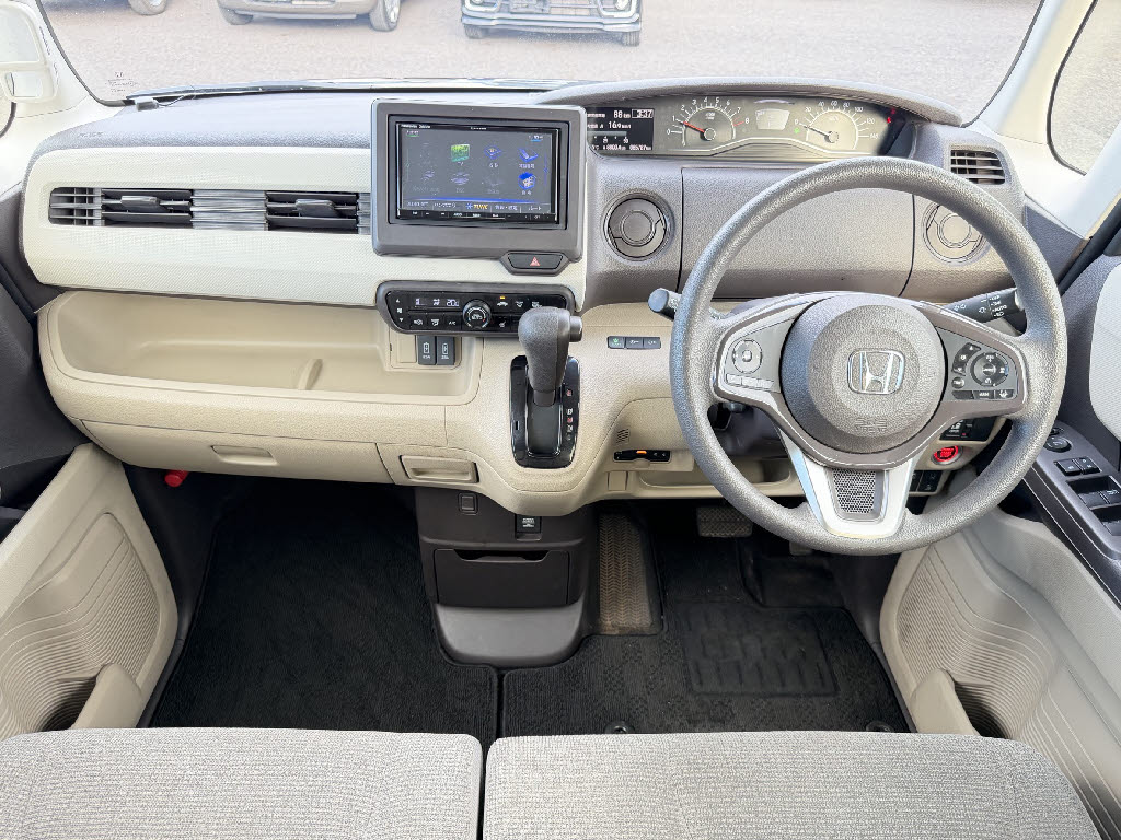 ホンダ Ｎ　ＢＯＸ G Lﾎﾝﾀﾞｾﾝｼﾝｸﾞ