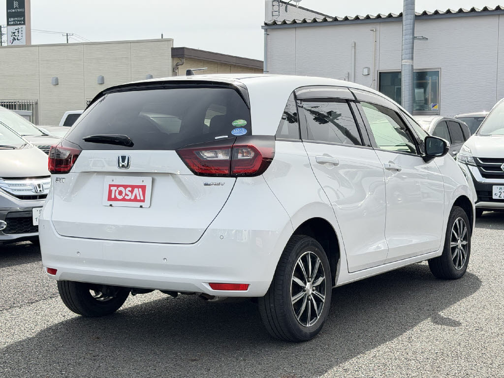 ホンダ ﾌｨｯﾄ e:HEV e：HEVﾎｰﾑ 4WD