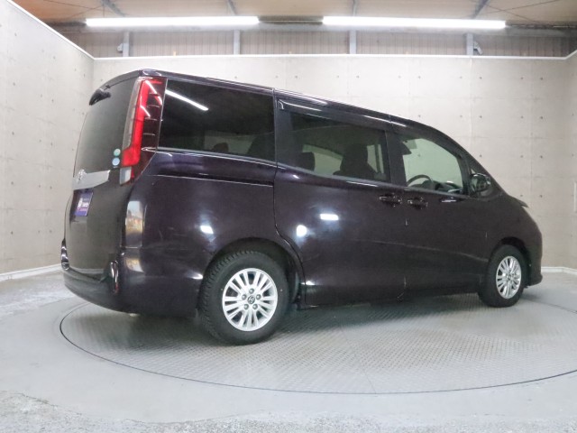トヨタ ノア Ｇ