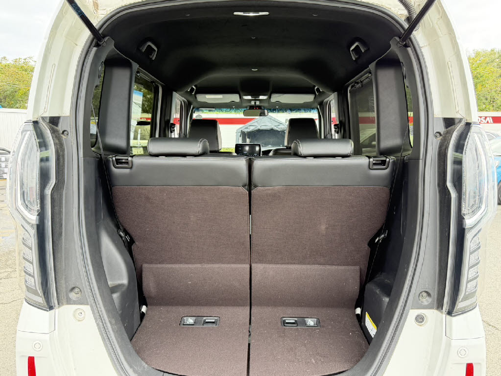 ホンダ Ｎ　ＢＯＸカスタム G・Ｌﾎﾝﾀﾞｾﾝｼﾝｸﾞ 4WD