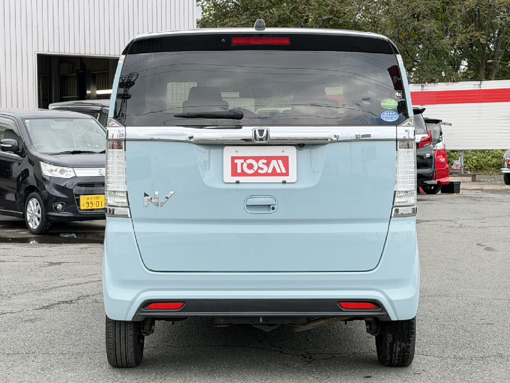 ホンダ Ｎ　ＢＯＸスラッシュ G・ﾀｰﾎﾞLｲﾝﾃﾘｱｶﾗｰﾊﾟｯｹｰｼﾞ 4WD
