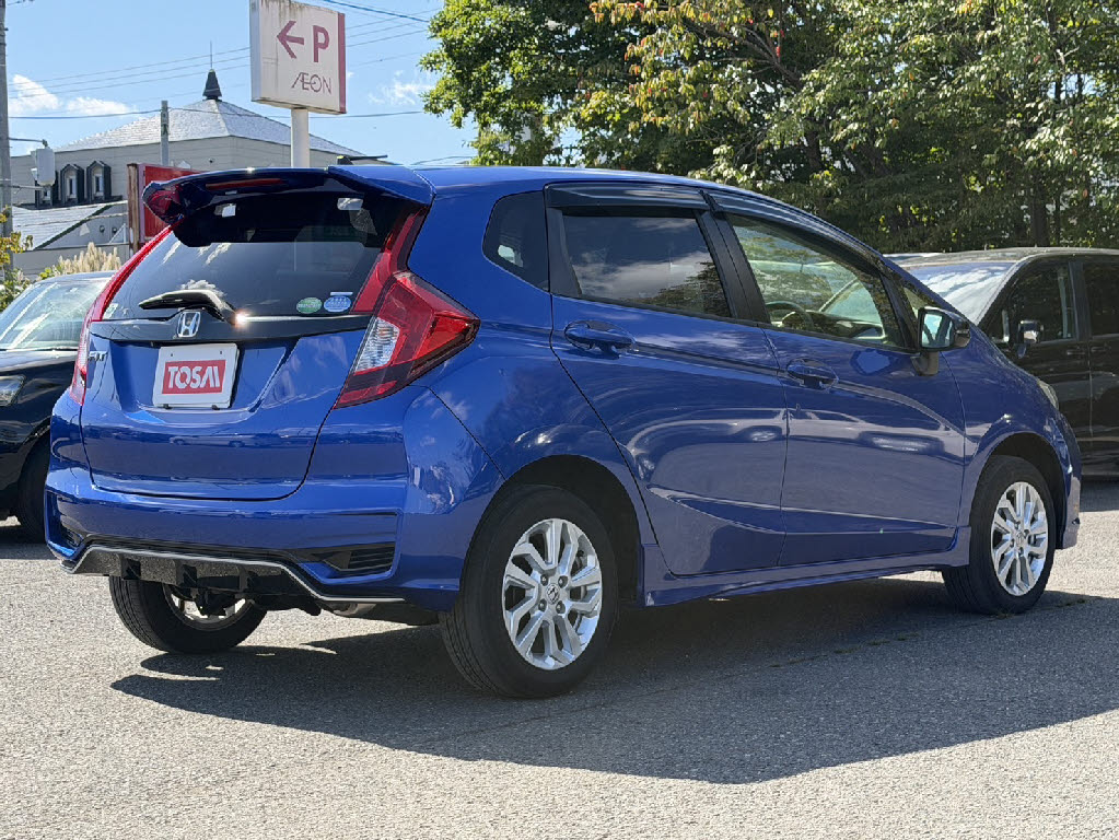 ホンダ フィット 13G Sﾎﾝﾀﾞｾﾝｼﾝｸﾞ