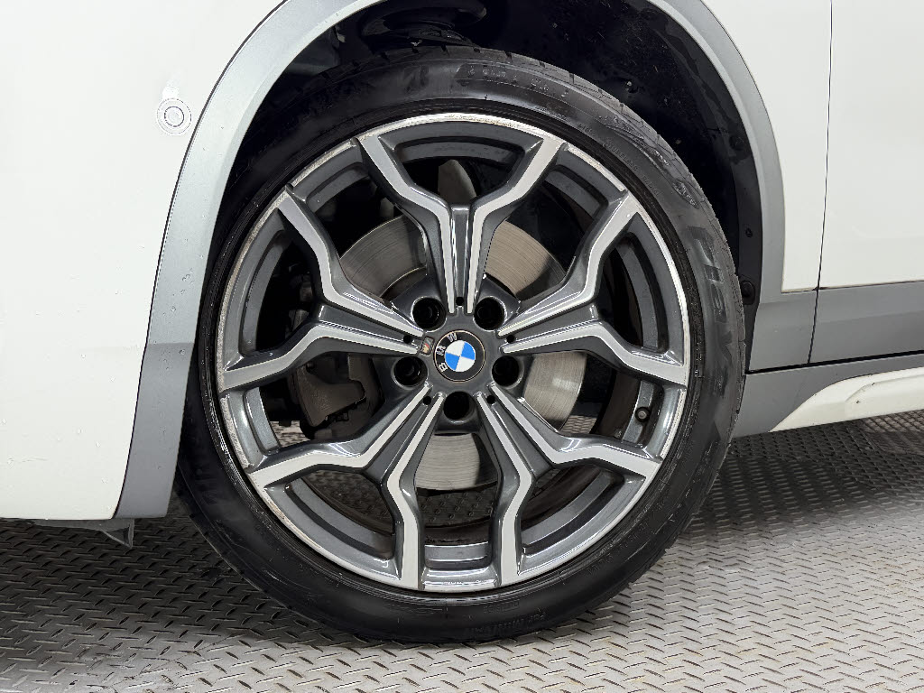 ＢＭＷ ＢＭＷ Ｘ２ Ｘドライブ２０ｉ　ＭスポーツＸ
