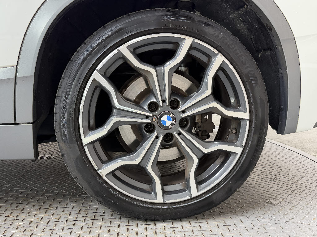 ＢＭＷ ＢＭＷ Ｘ２ Ｘドライブ２０ｉ　ＭスポーツＸ