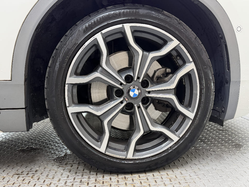 ＢＭＷ ＢＭＷ Ｘ２ Ｘドライブ２０ｉ　ＭスポーツＸ