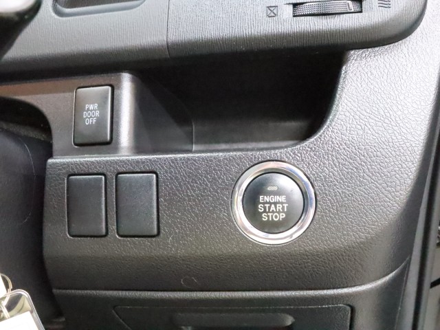 トヨタ ヴォクシー ZS