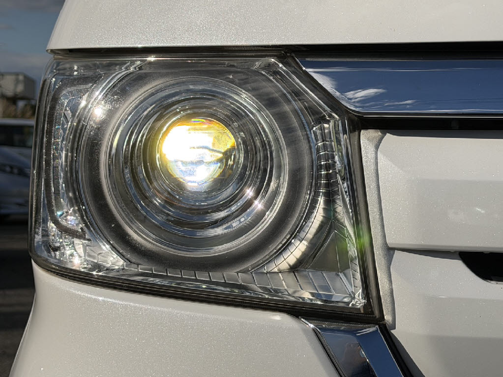 ホンダ Ｎ　ＢＯＸ Gﾎﾝﾀﾞｾﾝｼﾝｸﾞ 4WD
