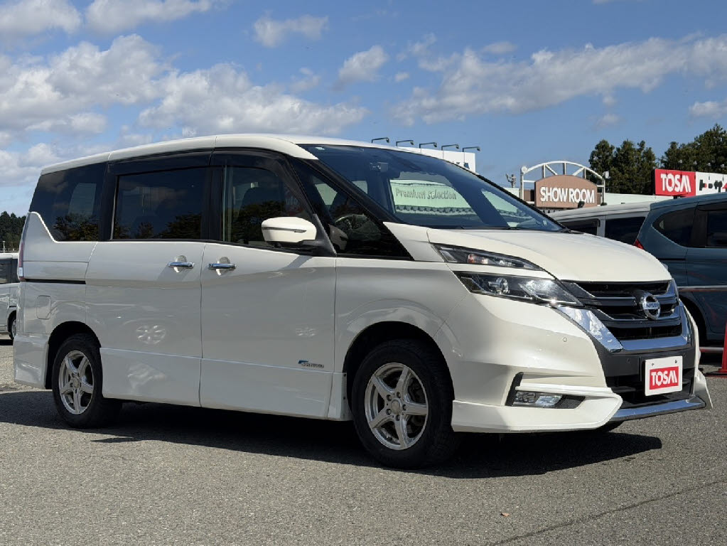 ニッサン セレナＨＶ ﾊｲｳｪｲｽﾀｰVｾﾚｸｼｮﾝ 4WD