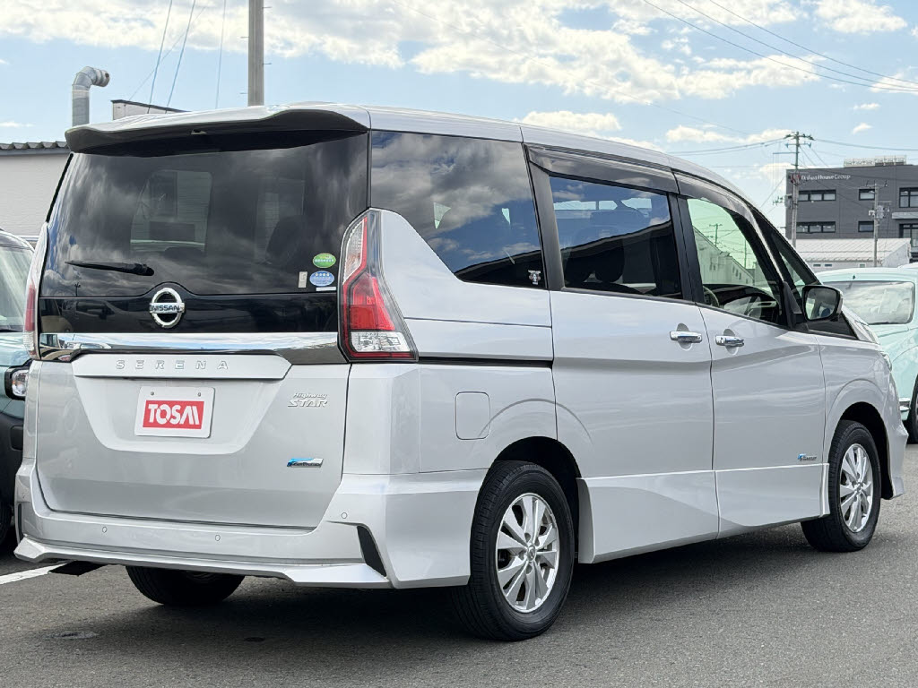 ニッサン セレナＨＶ ﾊｲｳｪｲｽﾀｰVｾﾚｸｼｮﾝ 4WD