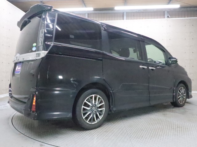 トヨタ ヴォクシー ＺＳ煌