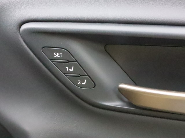 トヨタ クラウンスポーツ Ｚ