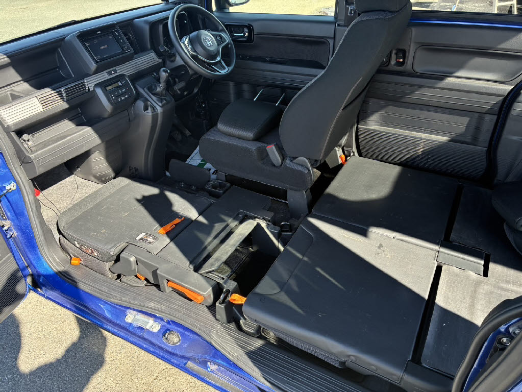 ホンダ Ｎ－ＶＡＮ ＋ｽﾀｲﾙﾌｧﾝ 4WD