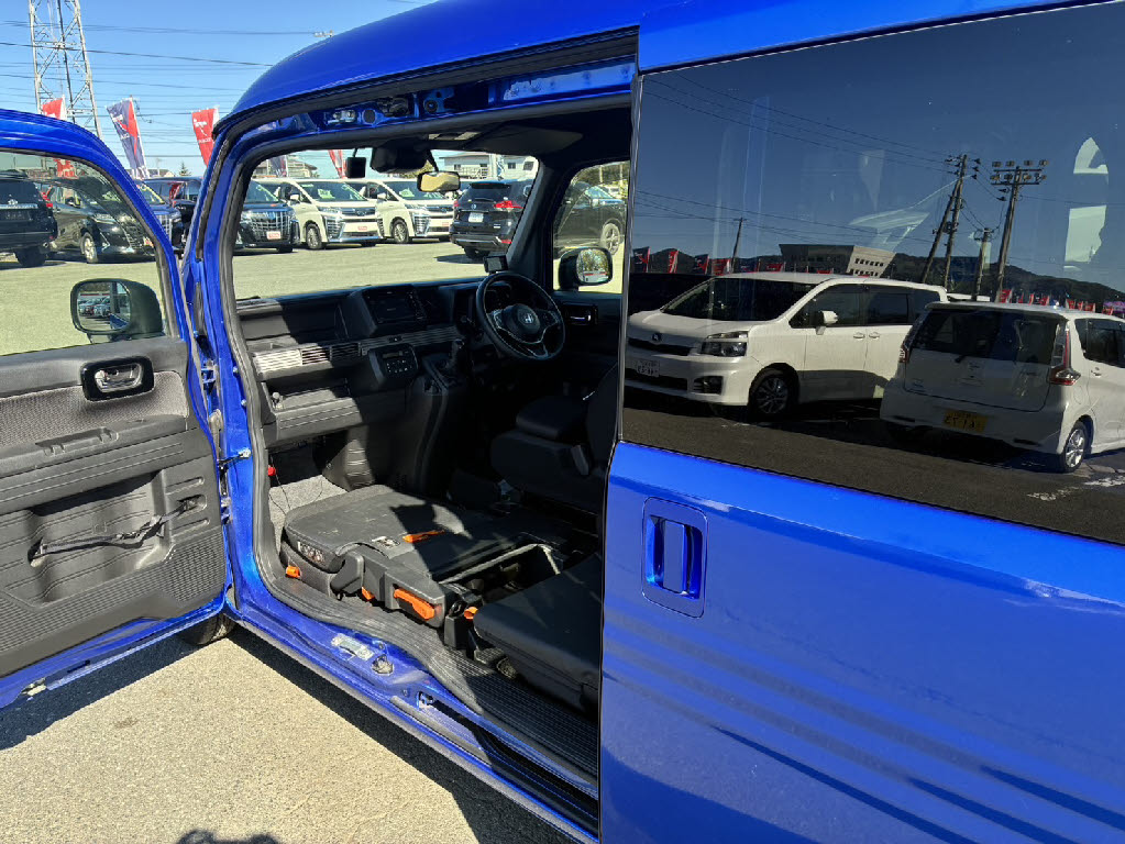 ホンダ Ｎ－ＶＡＮ ＋ｽﾀｲﾙﾌｧﾝ 4WD