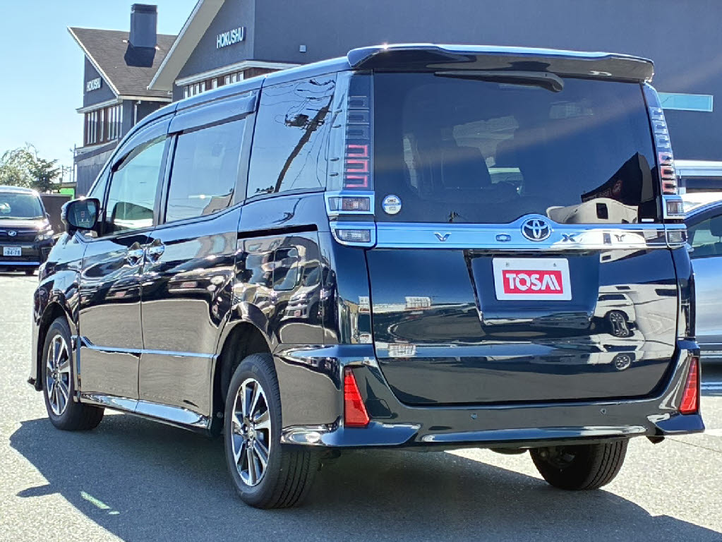 トヨタ ヴォクシー ZS 煌Ⅲ 4WD