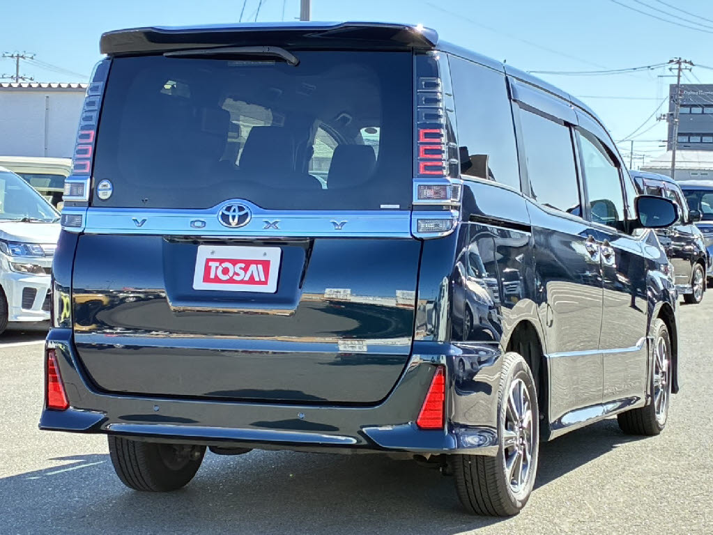 トヨタ ヴォクシー ZS 煌Ⅲ 4WD