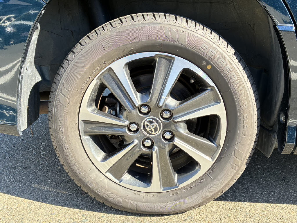 トヨタ ヴォクシー ZS 煌Ⅲ 4WD