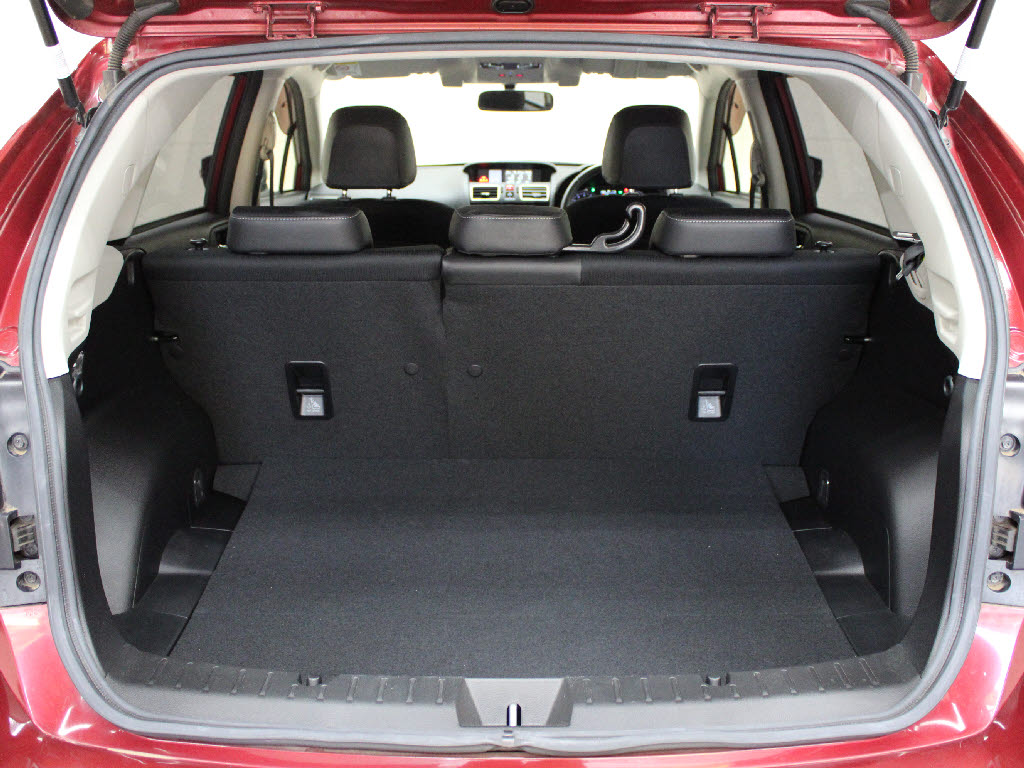 スバル インプレッサスポーツ 2.0i-Sアイサイト 4WD