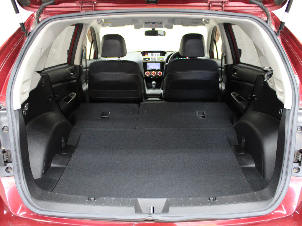 スバル インプレッサスポーツ 2.0i-Sアイサイト 4WD