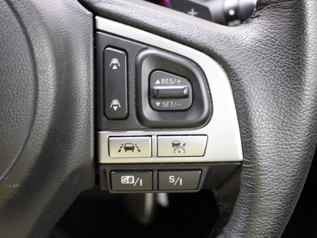 スバル ﾚｶﾞｼｨｱｳﾄﾊﾞｯｸ ベースグレード 4WD