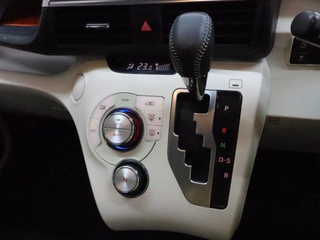 トヨタ シエンタ G