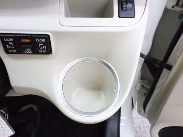 トヨタ シエンタ G