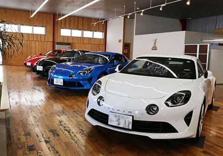 カーセブンインポート三郷店